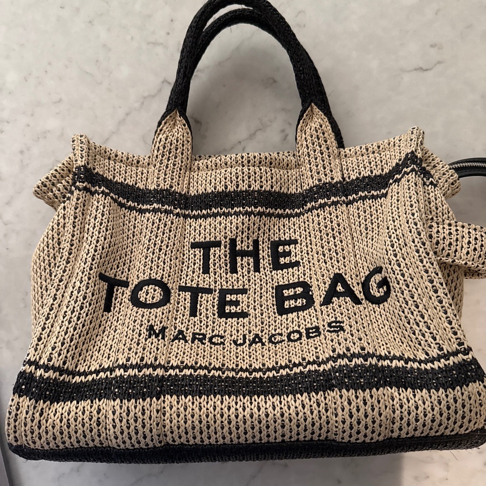 Mark Jacob Woven Tote bag